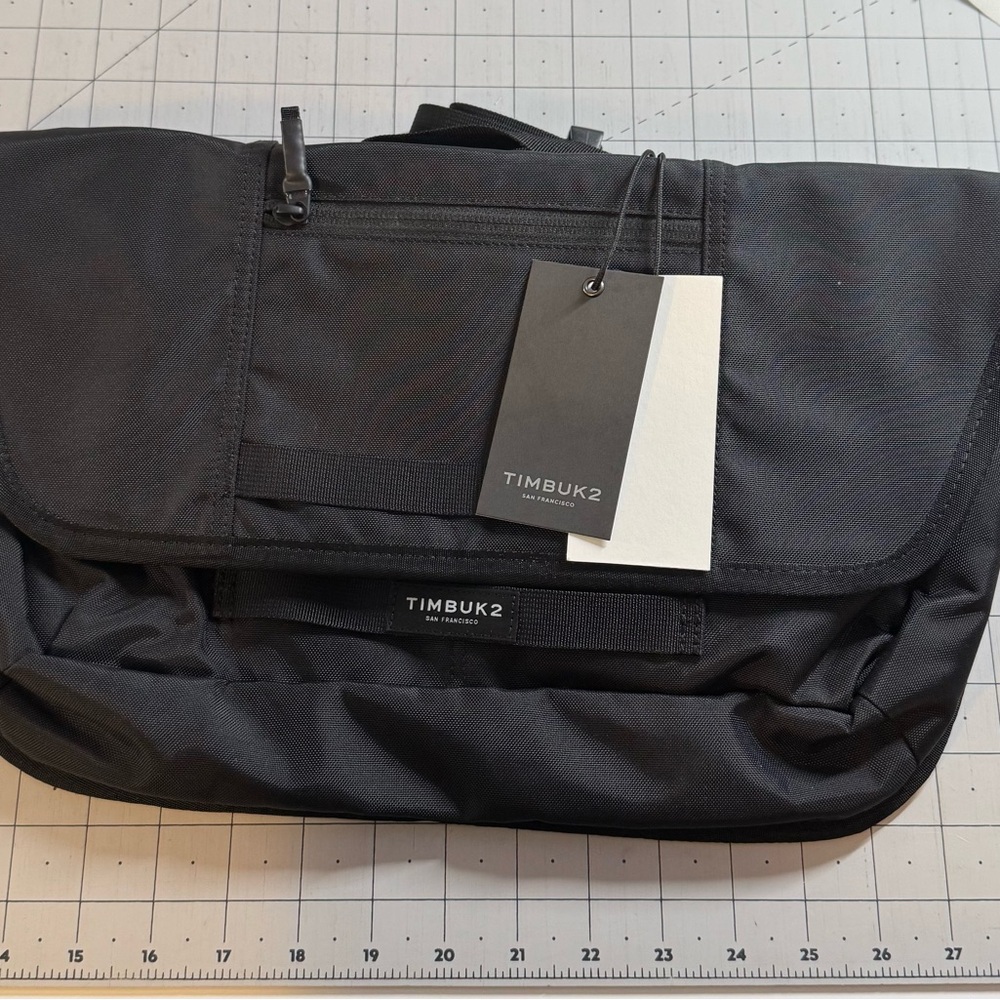 **NWT** Timbuk2 Catapult Sling Bag
